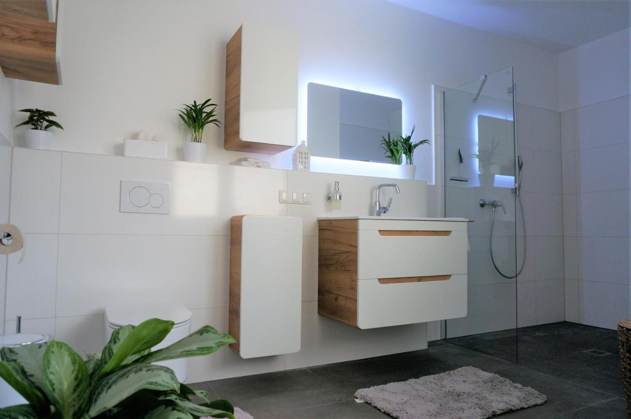 Mein Apartment, Stars Mit Balkon Und Klima Fuer Bis Zu 4 Personen Frankenthal  Exterior foto