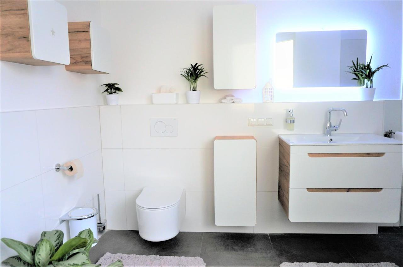 Mein Apartment, Stars Mit Balkon Und Klima Fuer Bis Zu 4 Personen Frankenthal  Exterior foto