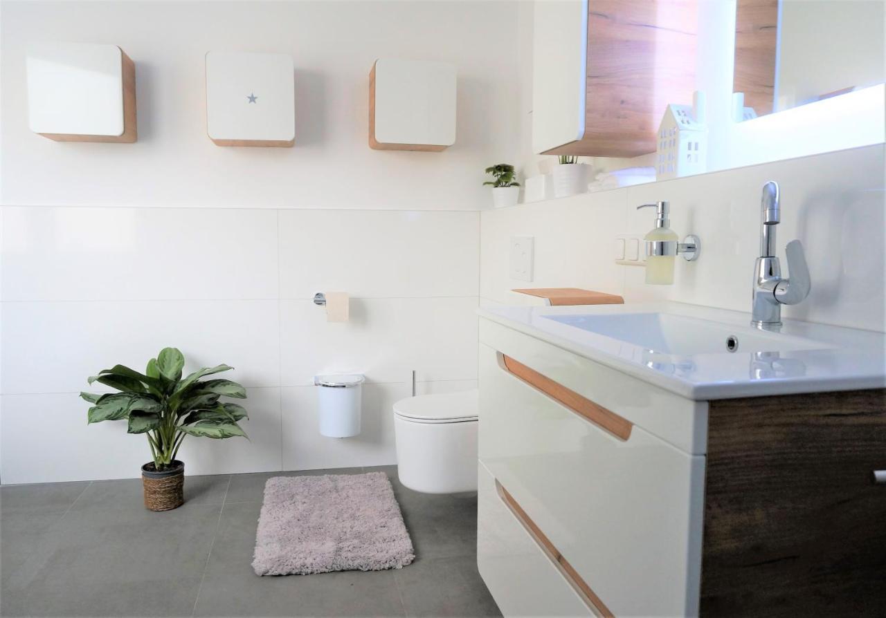 Mein Apartment, Stars Mit Balkon Und Klima Fuer Bis Zu 4 Personen Frankenthal  Exterior foto
